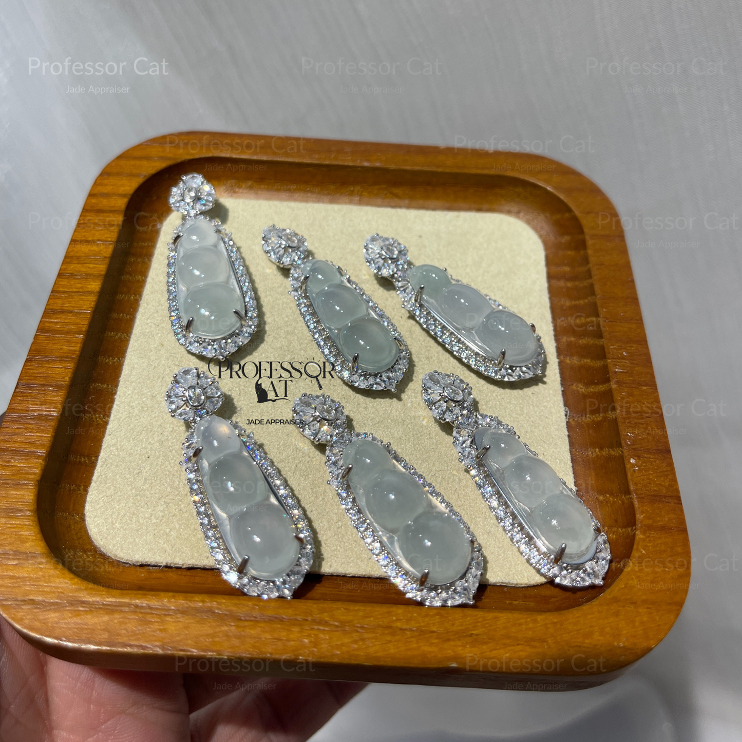 PROFCATJADE Natural Pea Pod Jadeite Pendant